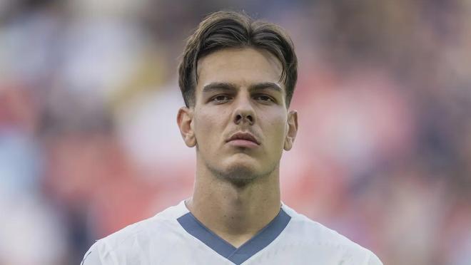 运动员的 运动员的