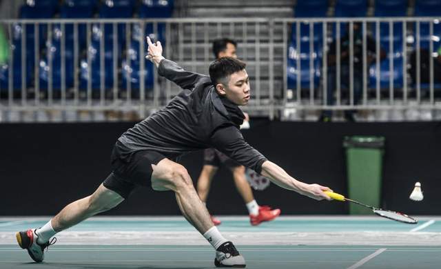 费内巴切不 费内巴切不