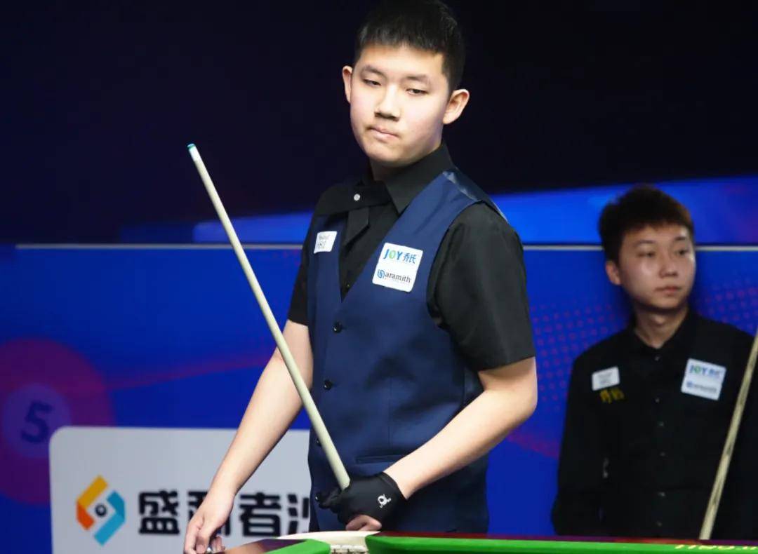 球队必须具 球队必须具