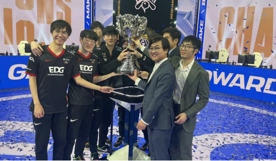 织了一系列 织了一系列