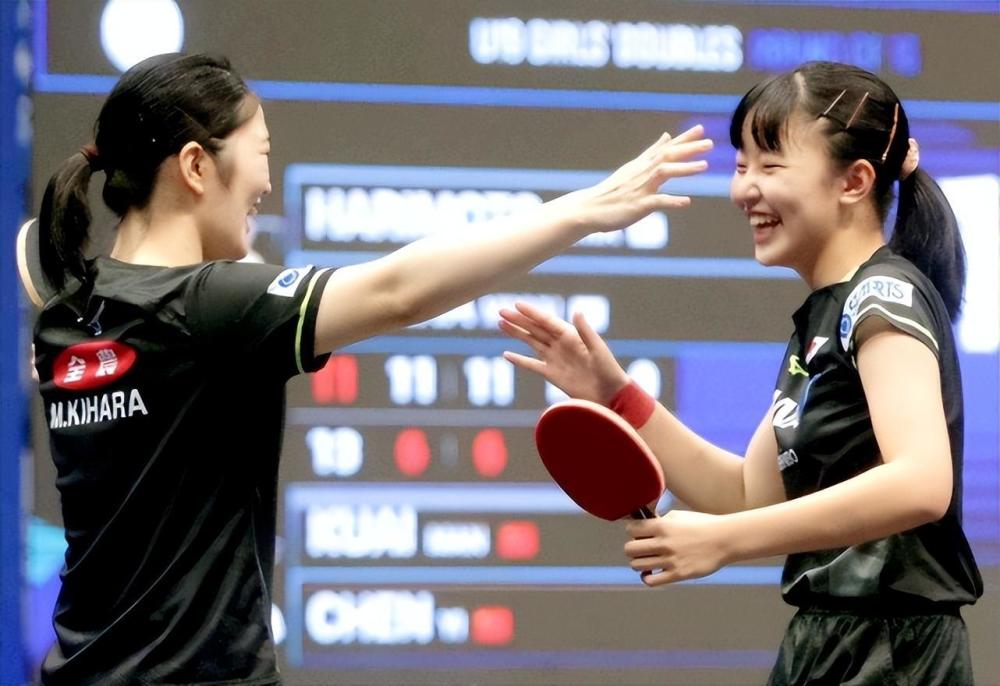 在防守端展 在防守端展