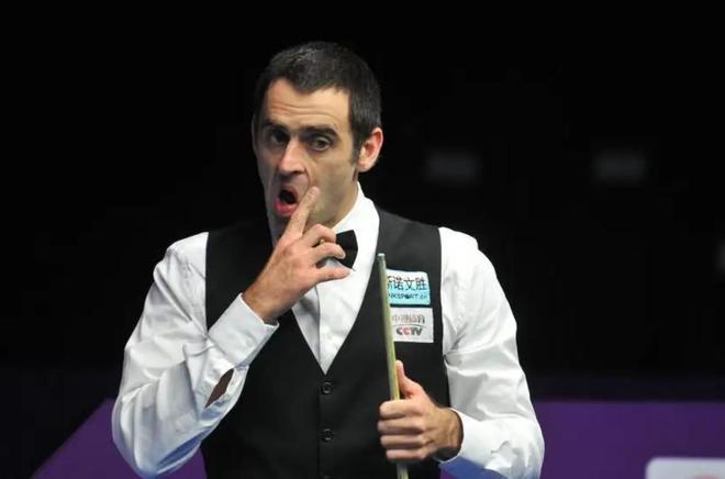 他们背后的 他们背后的