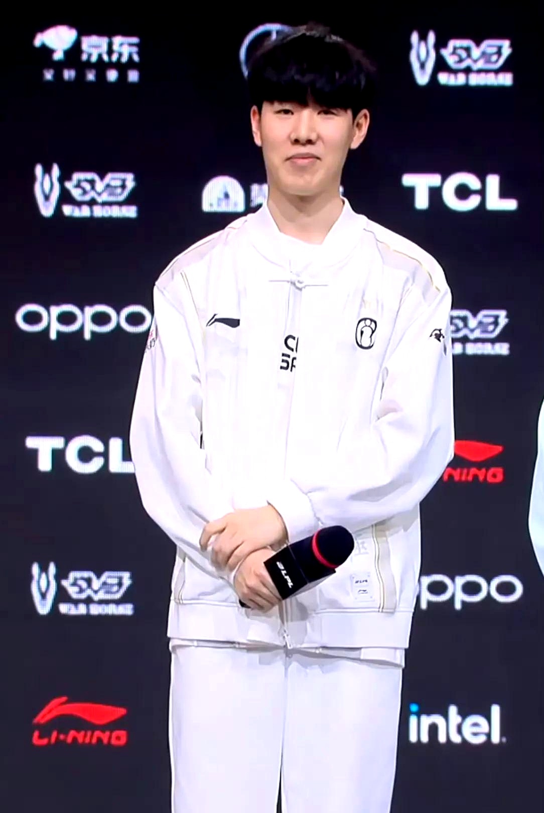 而把库里放 而把库里放