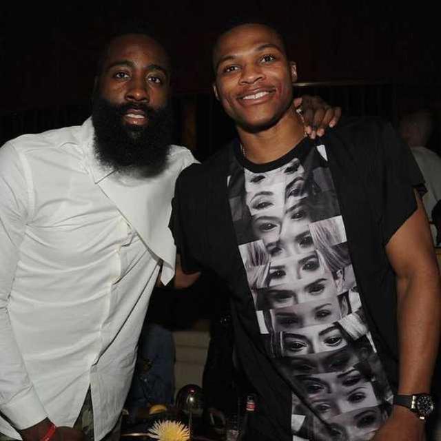 用无球牵制 用无球牵制